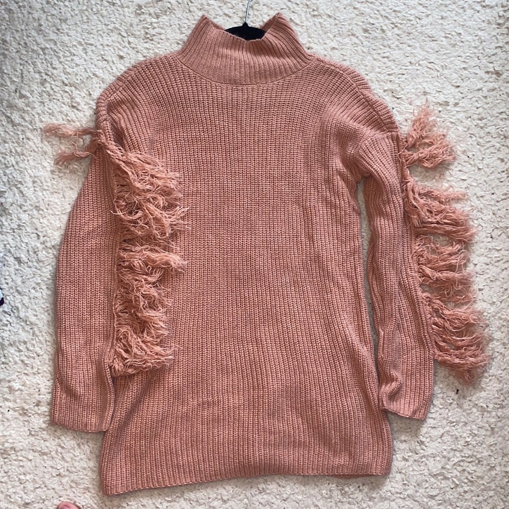 5/$20 Fringe sleeve sweater
